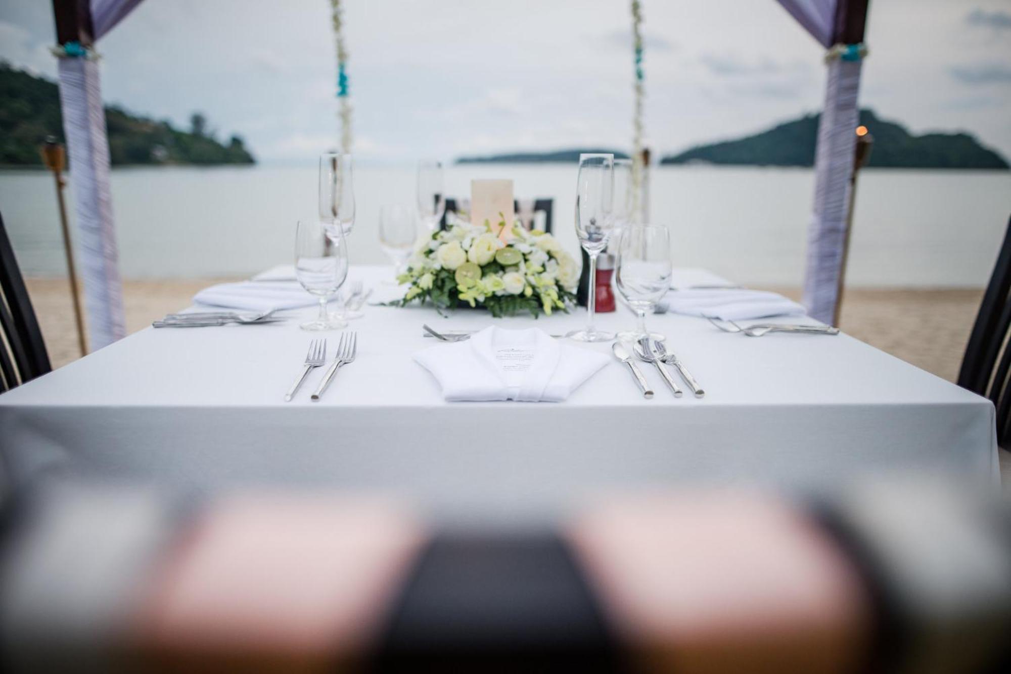 Phuket Panwa Beachfront Resort Extérieur photo